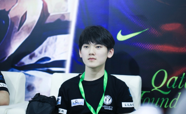 【lpl战报】LNG 2-0 EDG：Doinb飞机伤害爆炸 EDG葬送好局