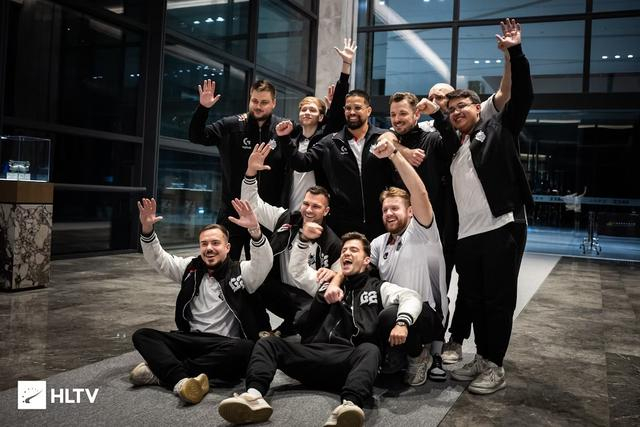 LPL英文流解说赛前预测：决赛LPL vs LCK