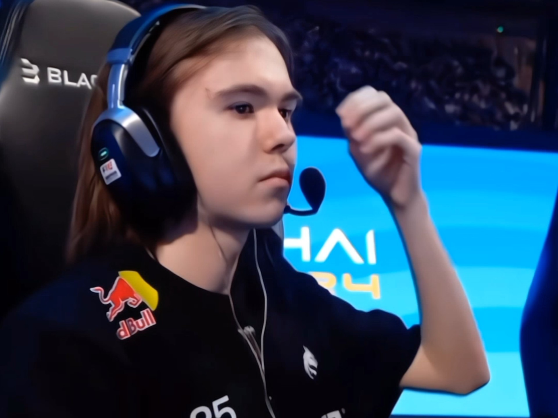 Team Liquid 官方将 kamyk 置于替补席